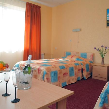טרטו Rehe Hotel מראה חיצוני תמונה