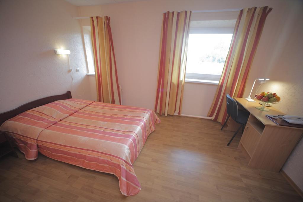 טרטו Rehe Hotel חדר תמונה