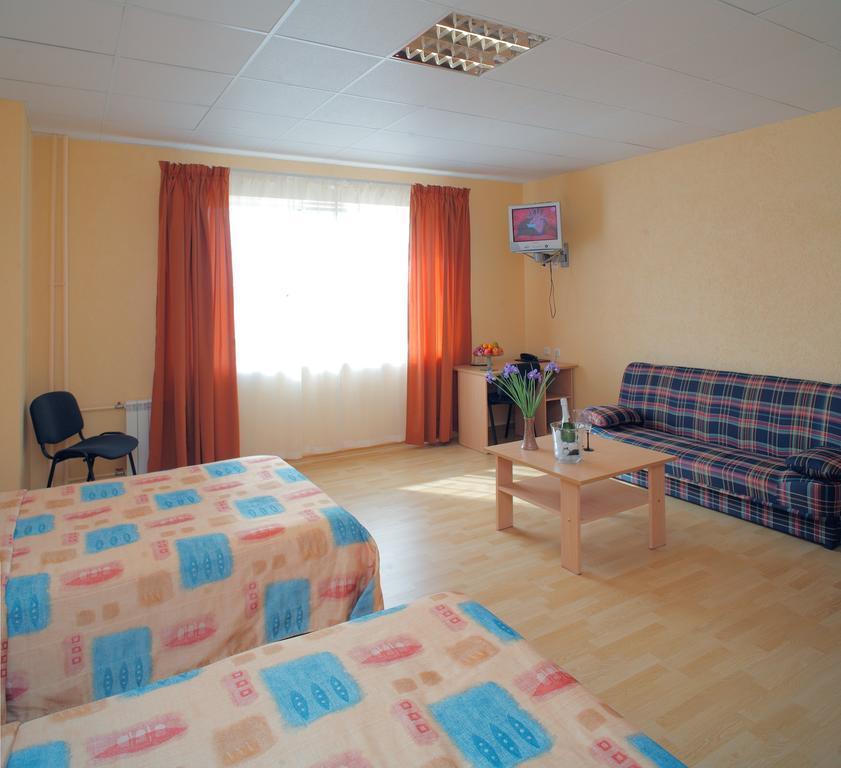 טרטו Rehe Hotel מראה חיצוני תמונה