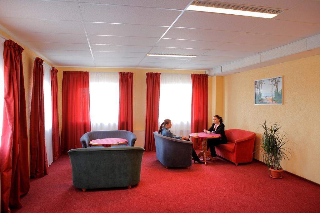 טרטו Rehe Hotel מראה חיצוני תמונה