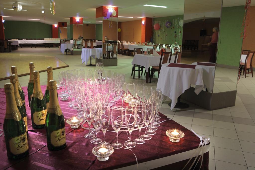 טרטו Rehe Hotel מראה חיצוני תמונה
